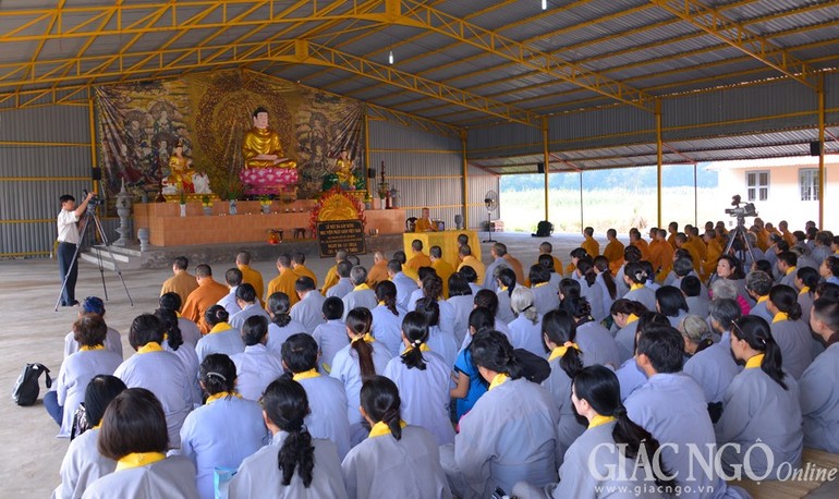Phật tử dự khóa tu an lạc tại Học viện PGVN tại TP.HCM - Ảnh: B.Toàn